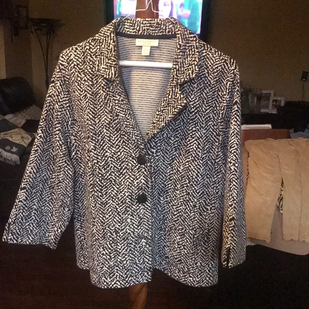 Pattern coat